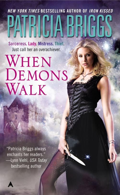 Cover of the book When Demons Walk by Patricia Briggs, Penguin Publishing Group
