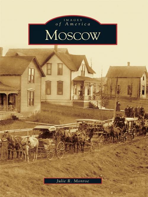 Cover of the book Moscow by Julie R. Monroe, Arcadia Publishing Inc.