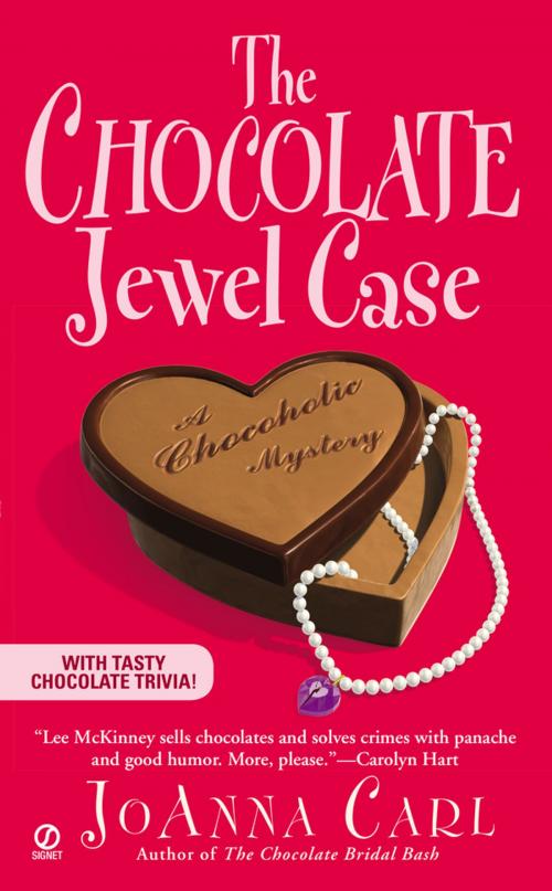 Cover of the book The Chocolate Jewel Case by JoAnna Carl, Penguin Publishing Group