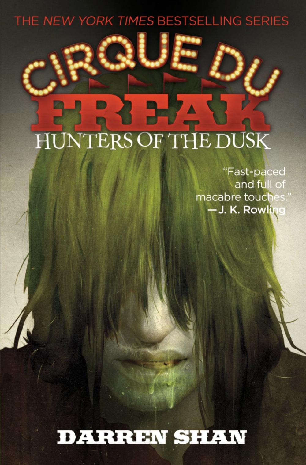 Big bigCover of Cirque Du Freak #7: Hunters of the Dusk