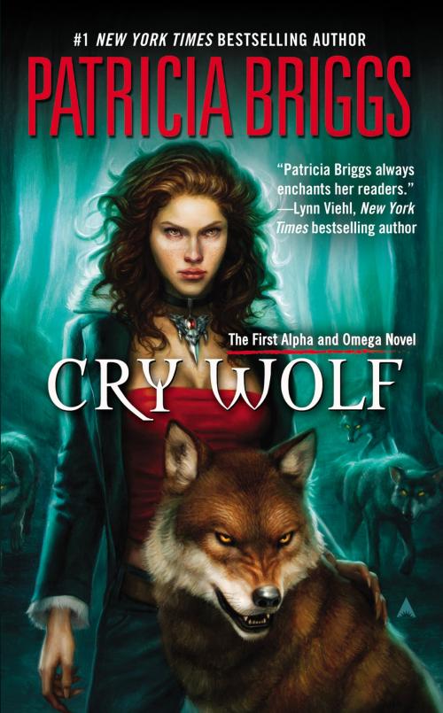 Cover of the book Cry Wolf by Patricia Briggs, Penguin Publishing Group