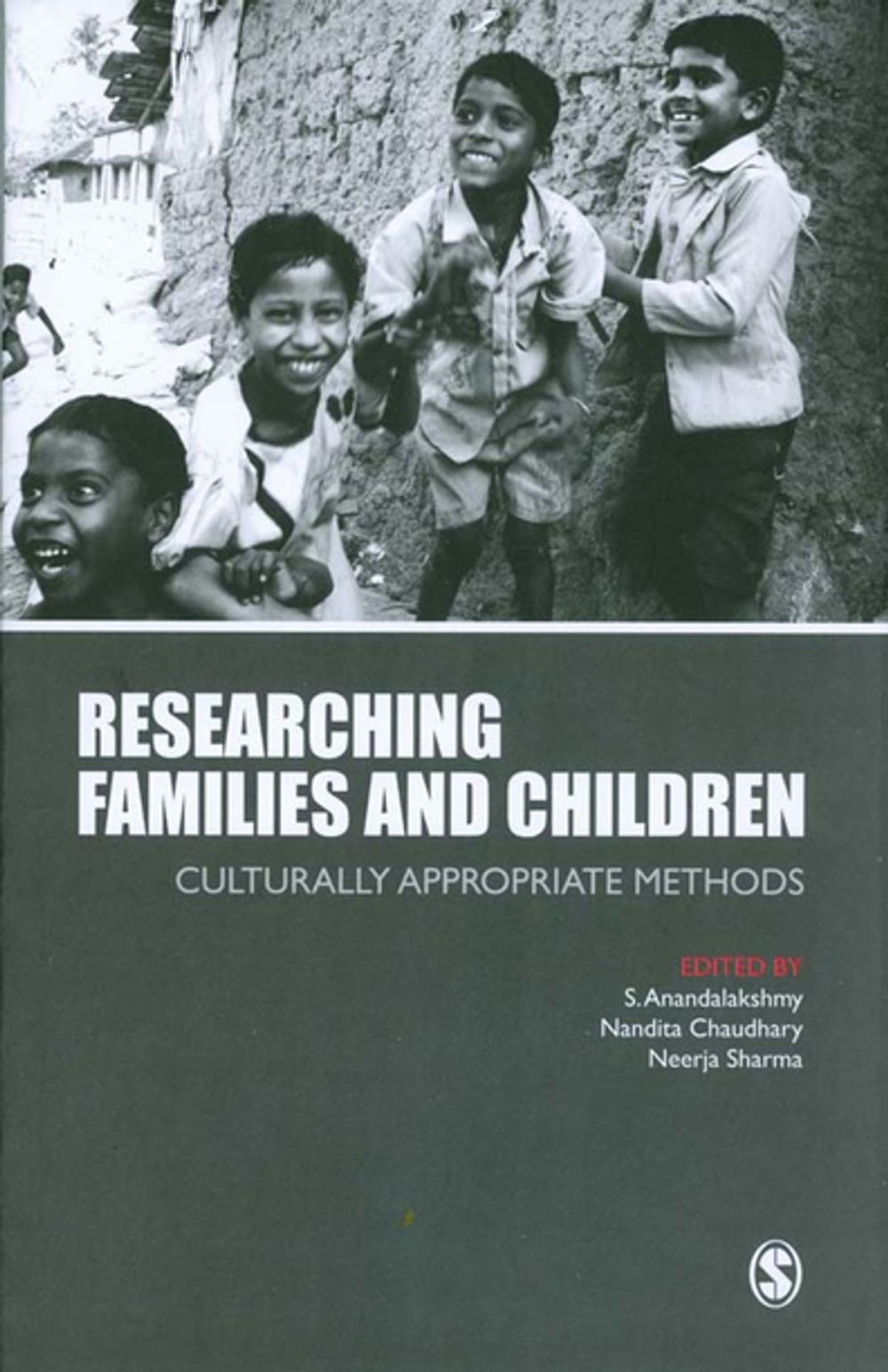 Big bigCover of Researching Families and Children