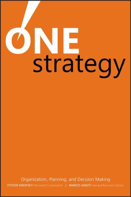 Cover of the book One Strategy by Steven Sinofsky, Marco Iansiti, Wiley