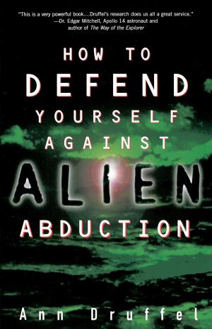 Cover of the book How to Defend Yourself Against Alien Abduction by Rachel Hathaway