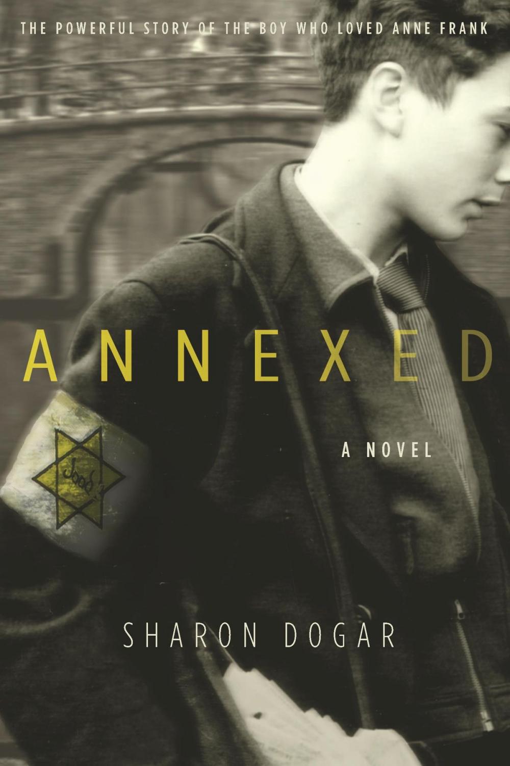 Big bigCover of Annexed