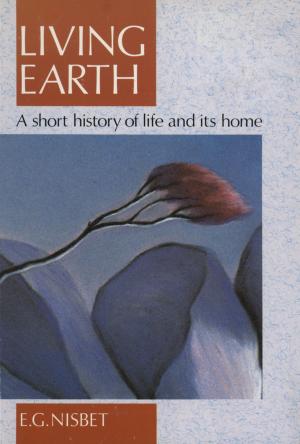Cover of the book Living Earth by Joseph Minattur