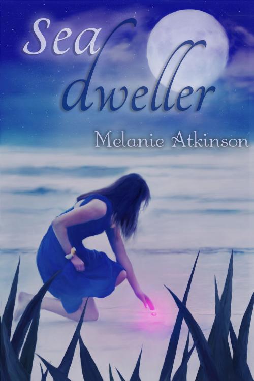 Cover of the book Sea Dweller by Melanie Atkinson, Melanie Atkinson