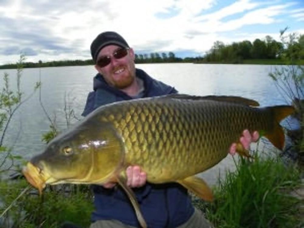 Big bigCover of A Beginners Guide to Carp Fishing