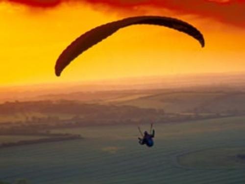 Cover of the book Paragliding For Beginners by Martin Quinn, Axel Publishing