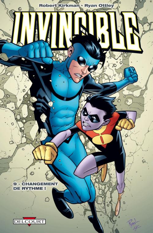 Cover of the book Invincible T09 by Robert Kirkman, Ryan Ottley, Delcourt