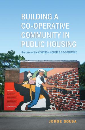Book cover of Building a Co-operative Community in Public Housing