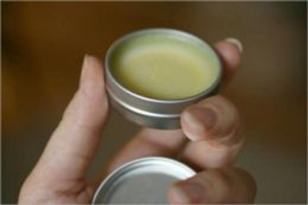 Big bigCover of Homemade Lip balm Recipes: Learn How To Make Your Own Lip Balm