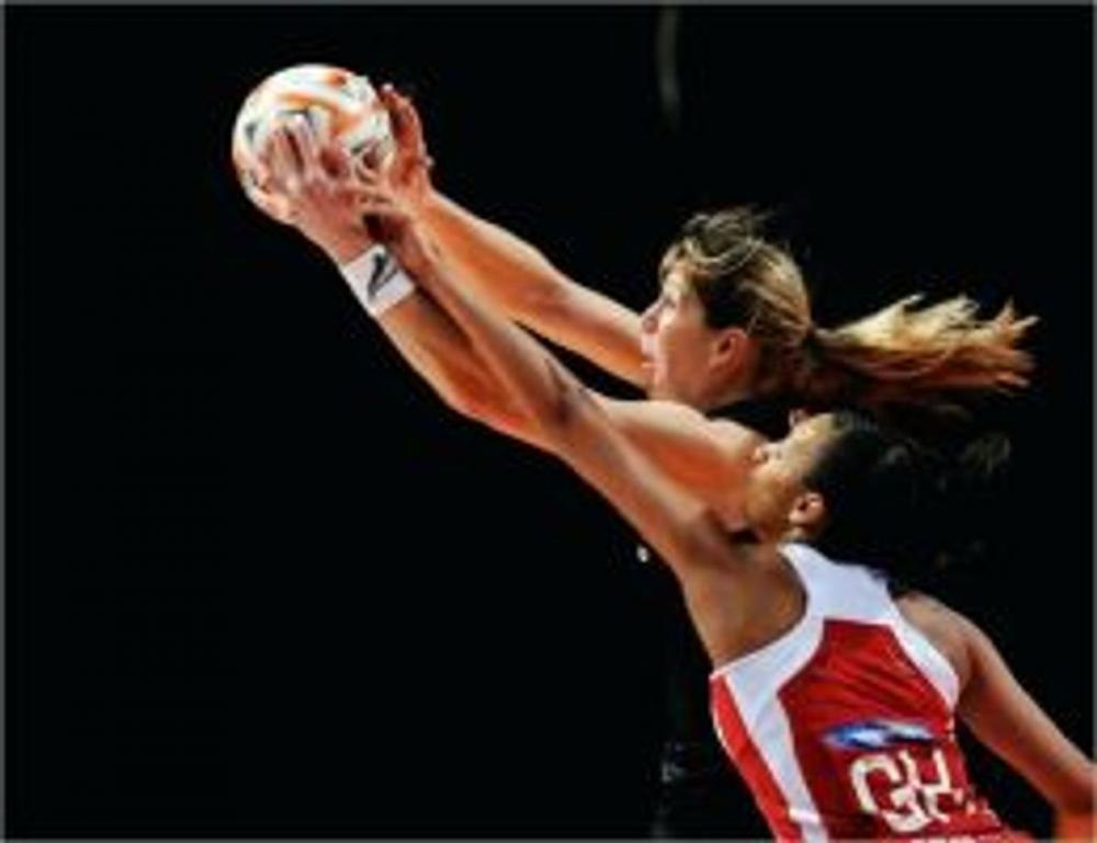 Big bigCover of How to Play Netball