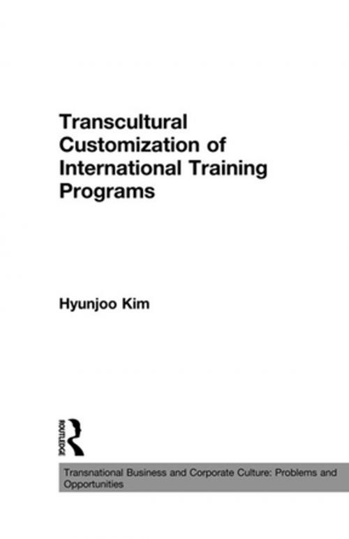 Cover of the book Transcultural Customization of International Training Programs by Hyunjoo Kim, Taylor and Francis