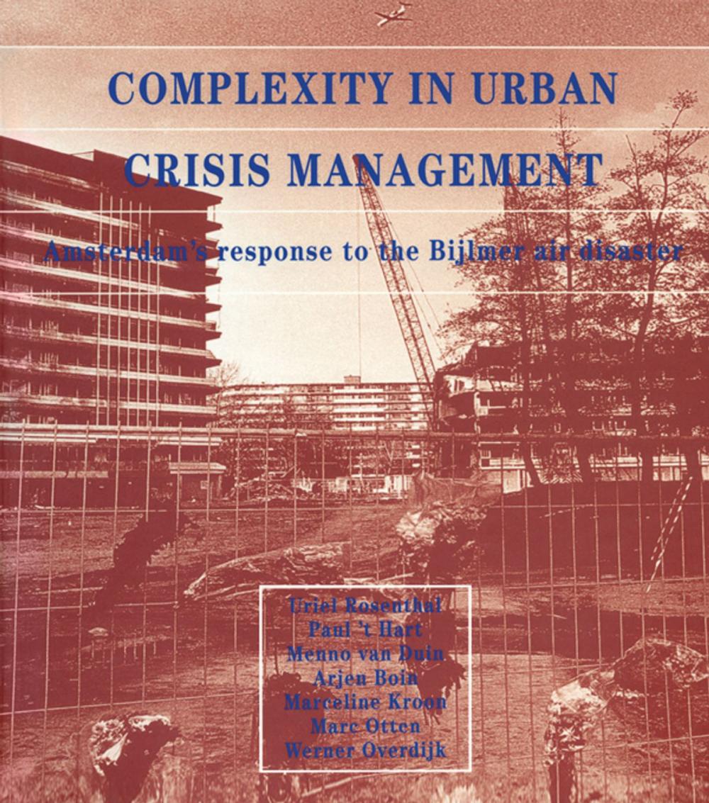 Big bigCover of Complexity in Urban Crisis Management