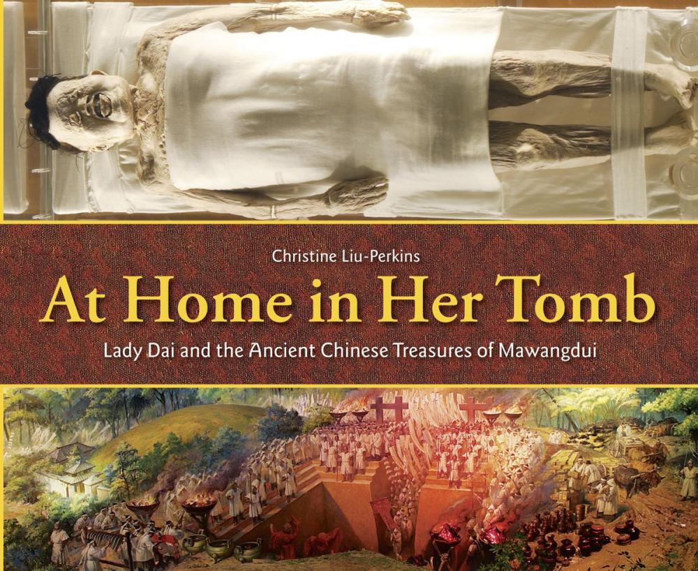 Big bigCover of At Home in Her Tomb