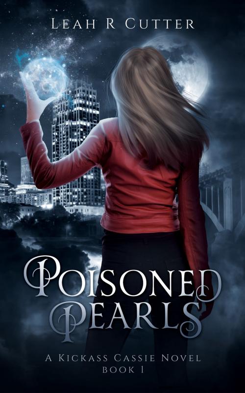 Cover of the book Poisoned Pearls by Leah Cutter, Book View Cafe