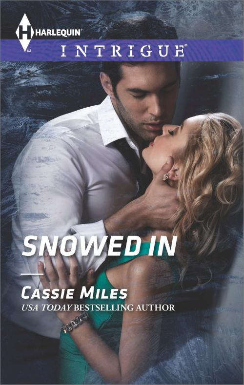 Cover of the book Snowed In by Cassie Miles, Harlequin