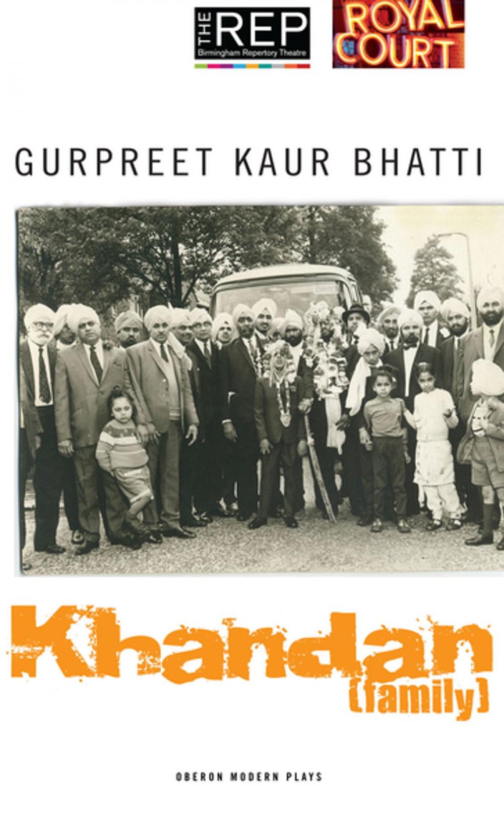 Big bigCover of Khandan (Family)