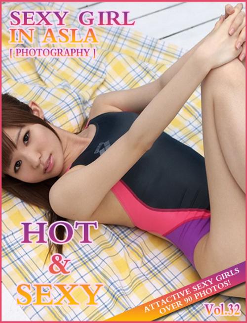 Cover of the book SEXY BEAUTIFUL GIRL LOOKING HOT IN ASIA 32 by samson wong, Erotic