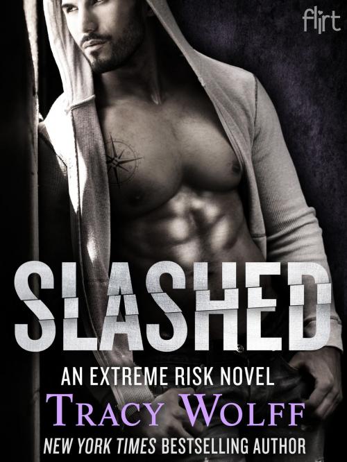 Cover of the book Slashed by Tracy Wolff, Random House Publishing Group