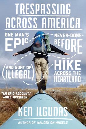 Cover of the book Trespassing Across America by Thom Hartmann