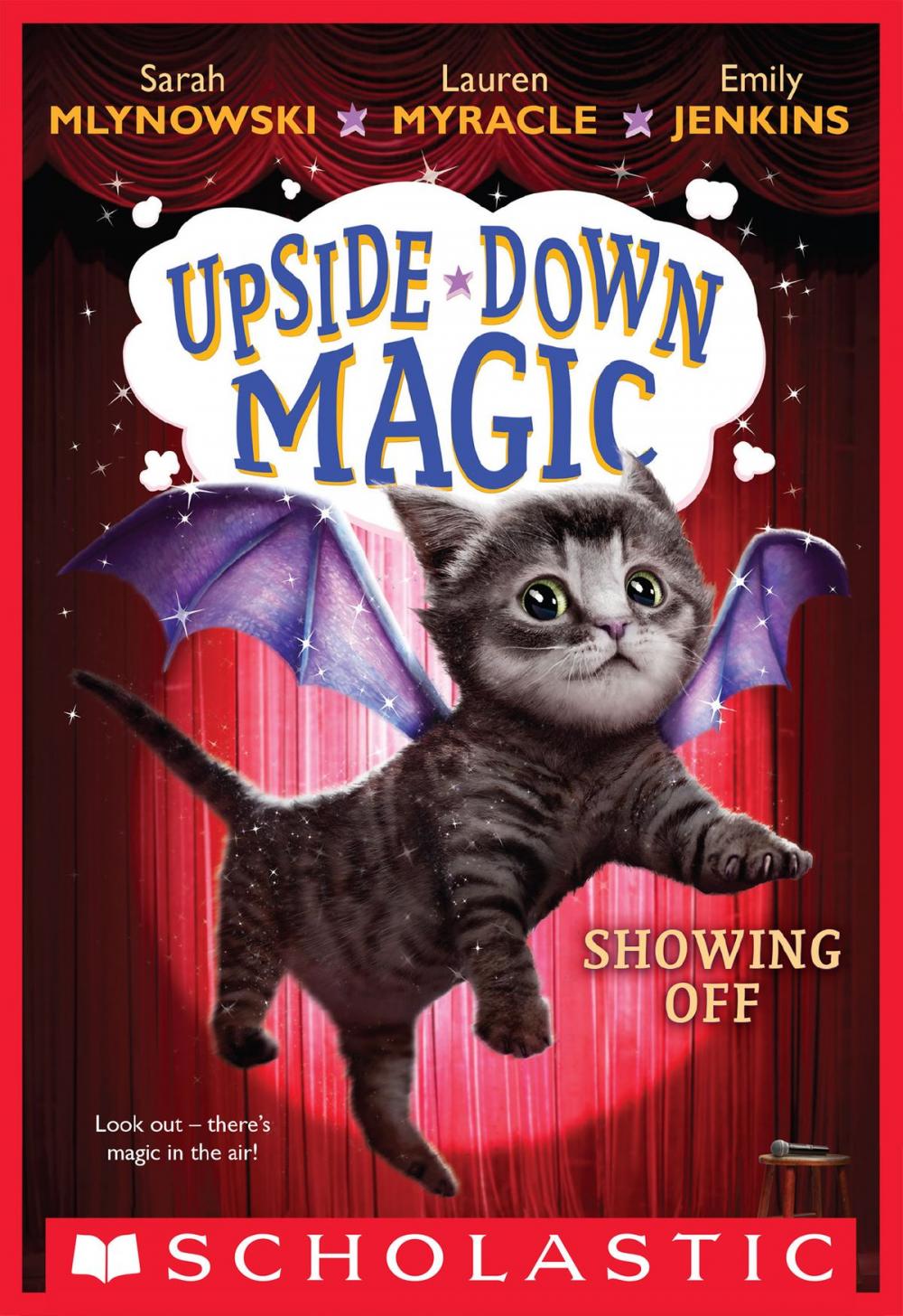 Big bigCover of Showing Off (Upside-Down Magic #3)