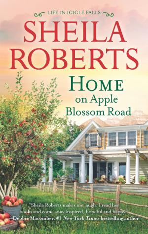 Cover of the book Home on Apple Blossom Road by Rick Mofina