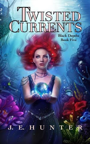 Cover of the book Twisted Currents by Lynne Sullivan