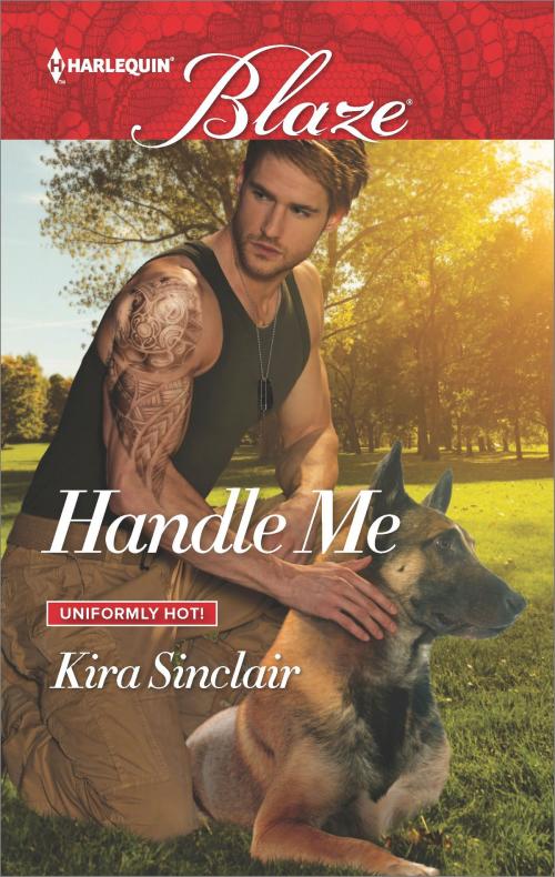 Cover of the book Handle Me by Kira Sinclair, Harlequin