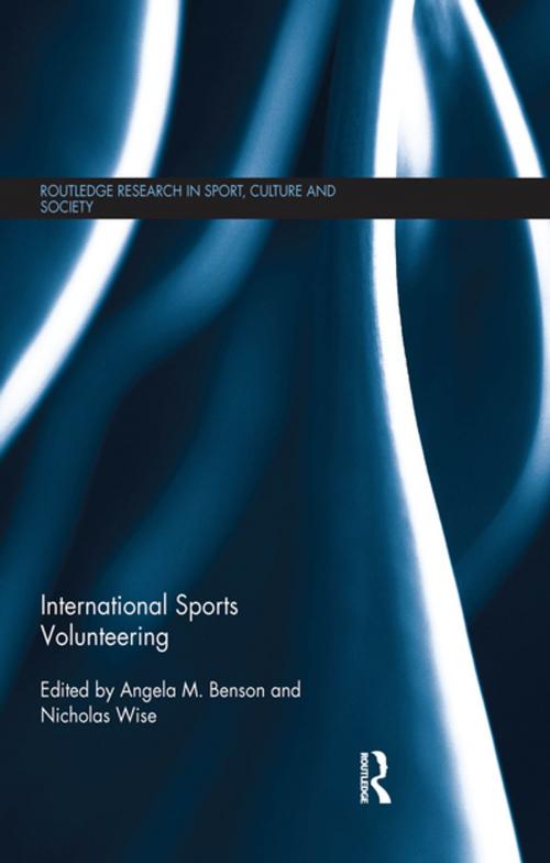 Cover of the book International Sports Volunteering by , Taylor and Francis