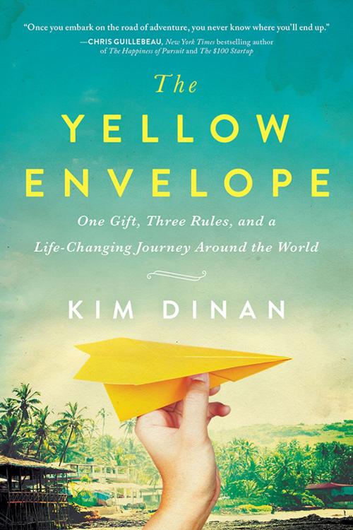 Cover of the book The Yellow Envelope by Kim Dinan, Sourcebooks