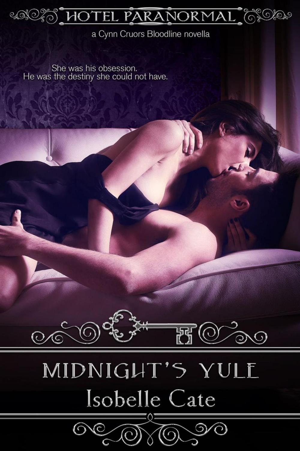 Big bigCover of Midnight's Yule (A Cynn Cruors Bloodline Novella)