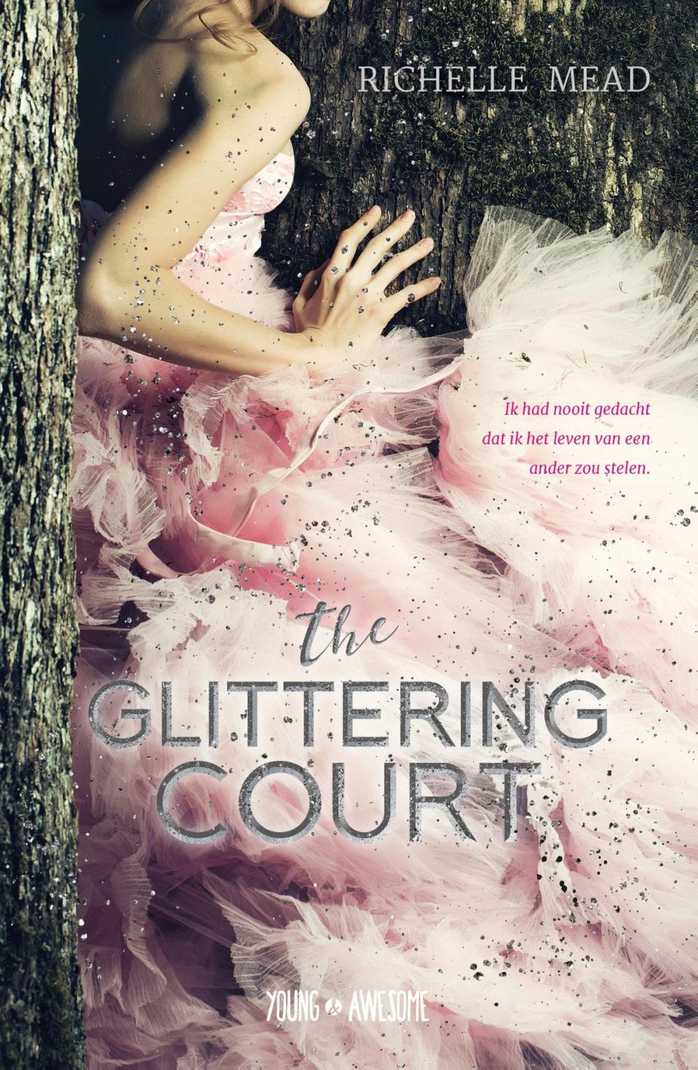 Big bigCover of The glittering court