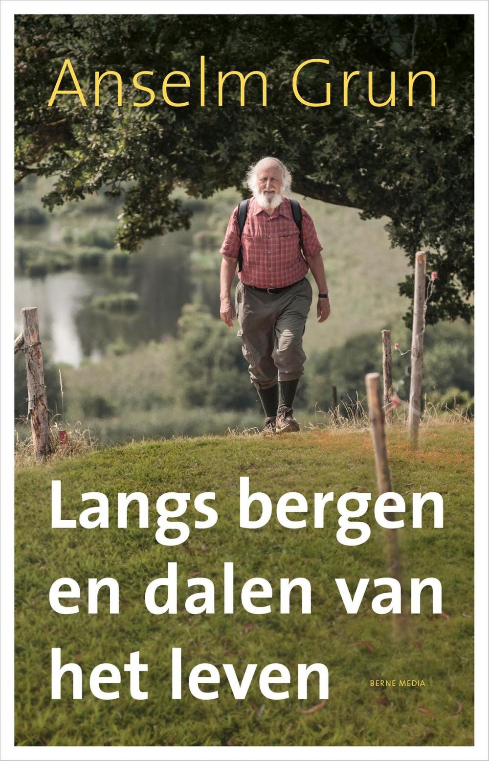 Big bigCover of Langs bergen en dalen van het leven