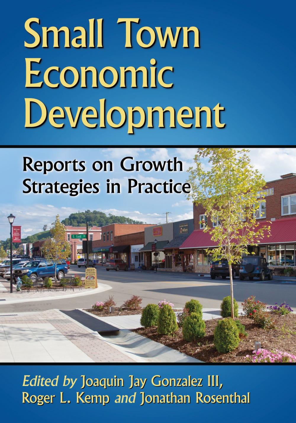 Big bigCover of Small Town Economic Development