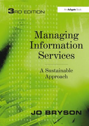 Cover of the book Managing Information Services by Kaori Abe