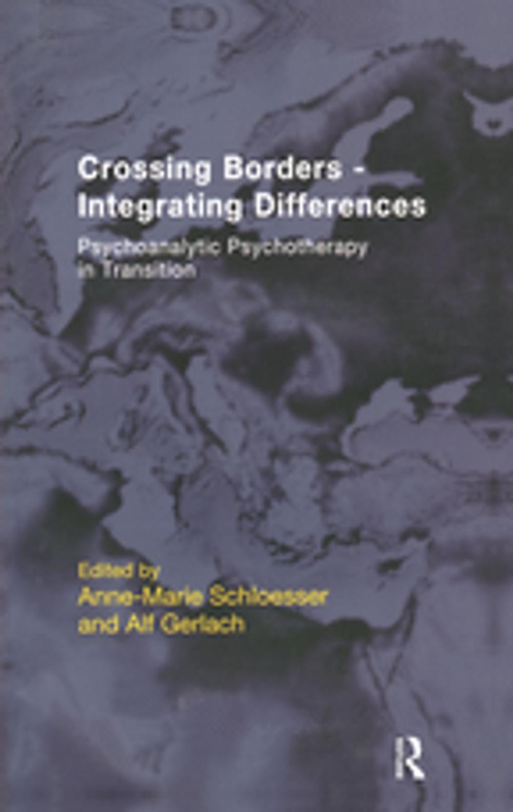 Big bigCover of Crossing Borders - Integrating Differences