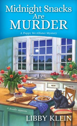 Cover of the book Midnight Snacks are Murder by Maddie Day