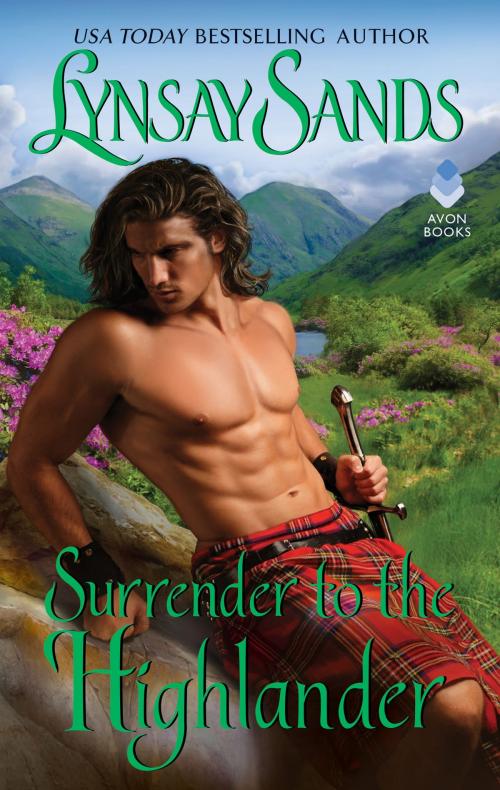 Cover of the book Surrender to the Highlander by Lynsay Sands, Avon