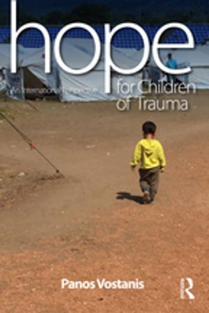 Cover of the book Hope for Children of Trauma by Thad Williamson, David Imbroscio, Gar Alperovitz