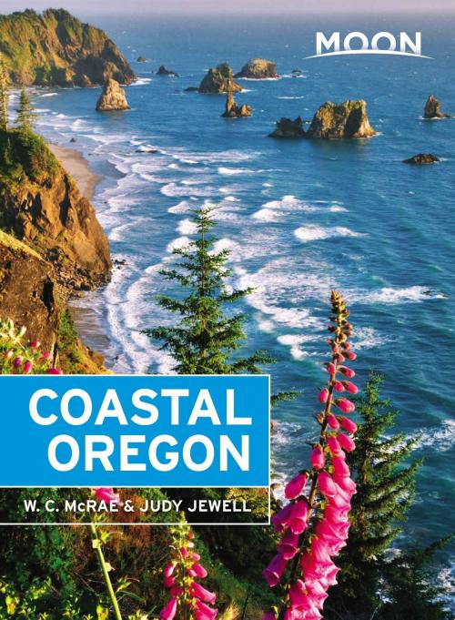 Cover of the book Moon Coastal Oregon by Judy Jewell, W. C. McRae, Avalon Publishing