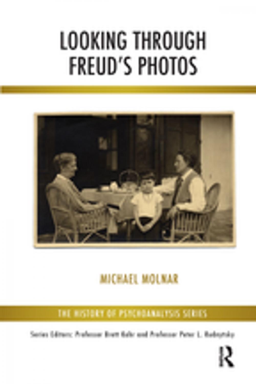 Big bigCover of Looking Through Freud's Photos