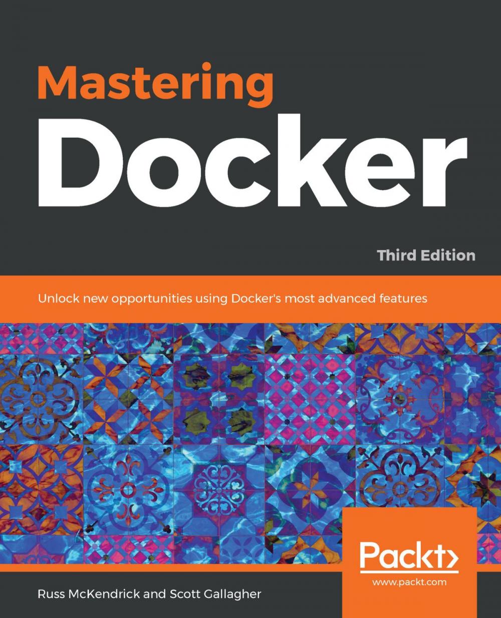 Big bigCover of Mastering Docker